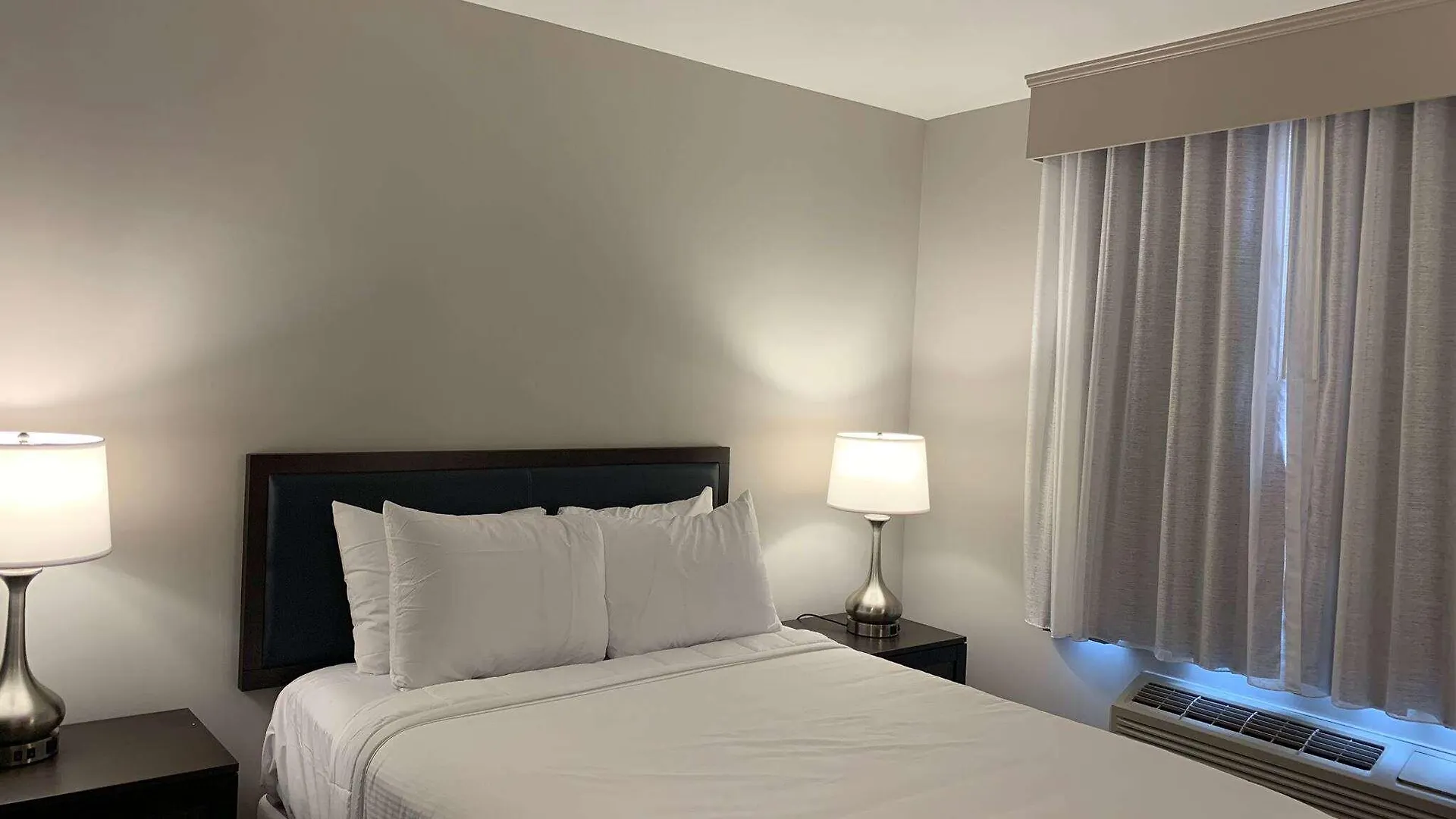 Wingate By Wyndham Jfk Airport, Far Rockaway Ny Hotel New York